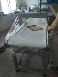 Gıda Ambalajı için 120W Konveyör Bantlı Metal Dedektörü 12 Ay Garanti
